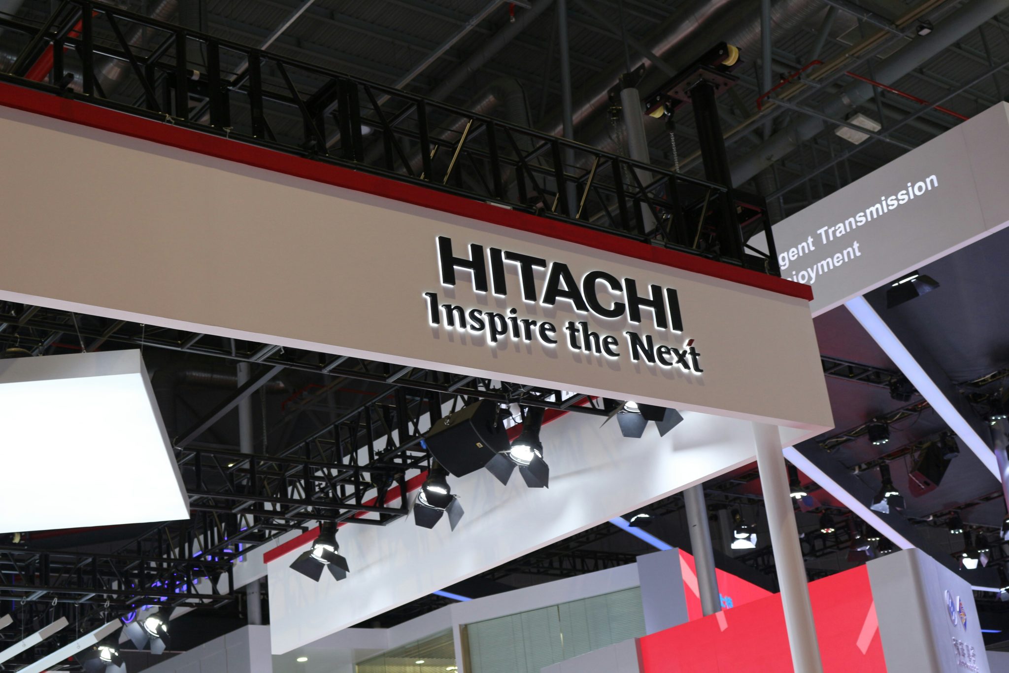 hitachi-physical-ai-industrial-expertise